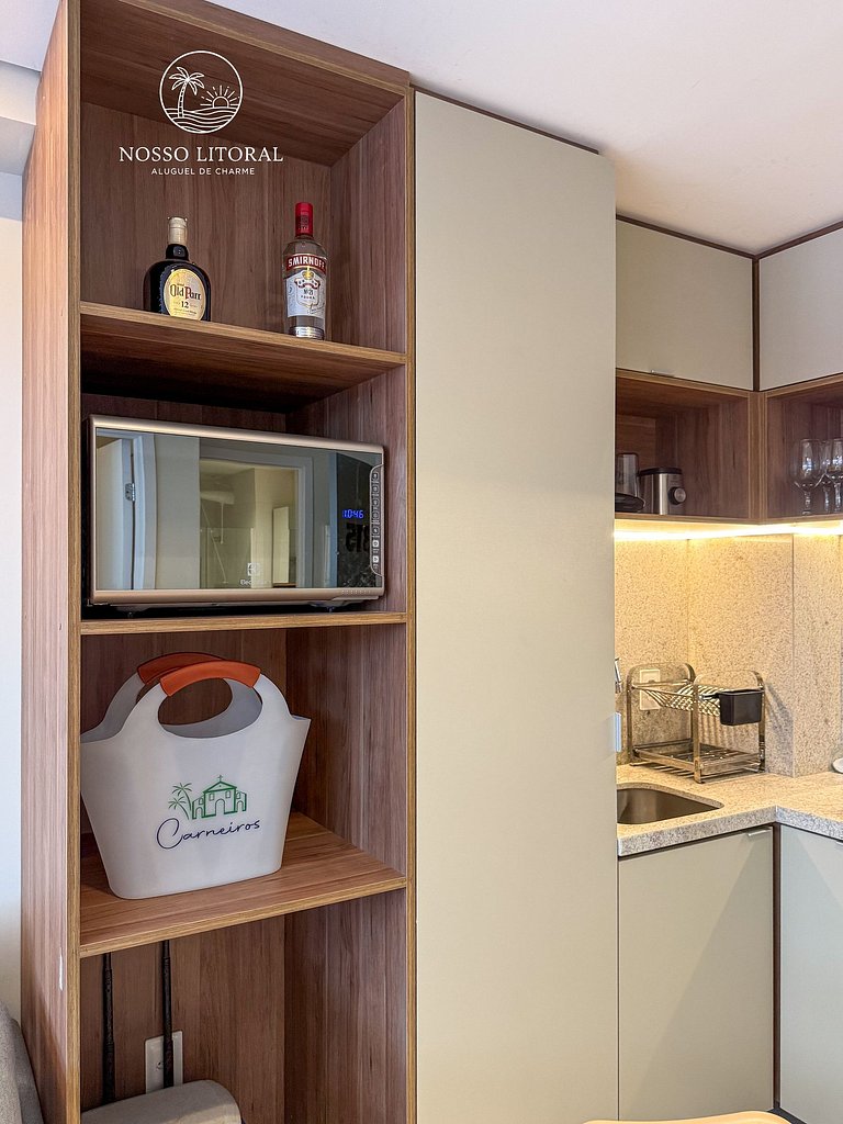 Flat alto padrão 30m da praia #315