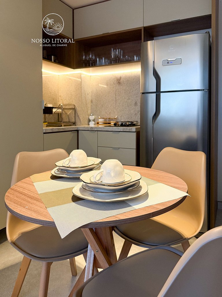 Flat alto padrão 30m da praia #315