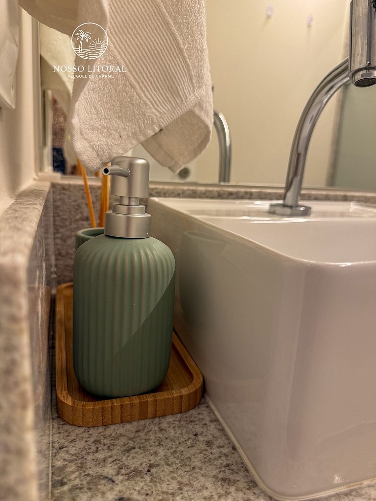 Flat Luxo c/ varanda 30m praia #112