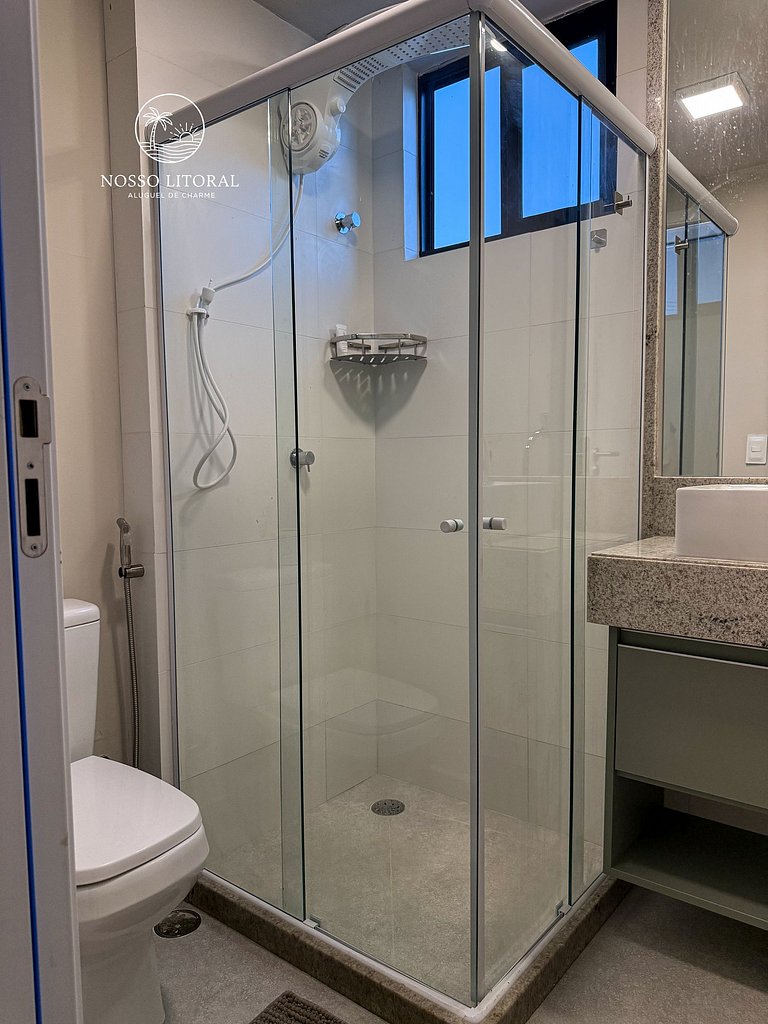 Apt Luxo 2 quartos c/ varanda 30m praia #110